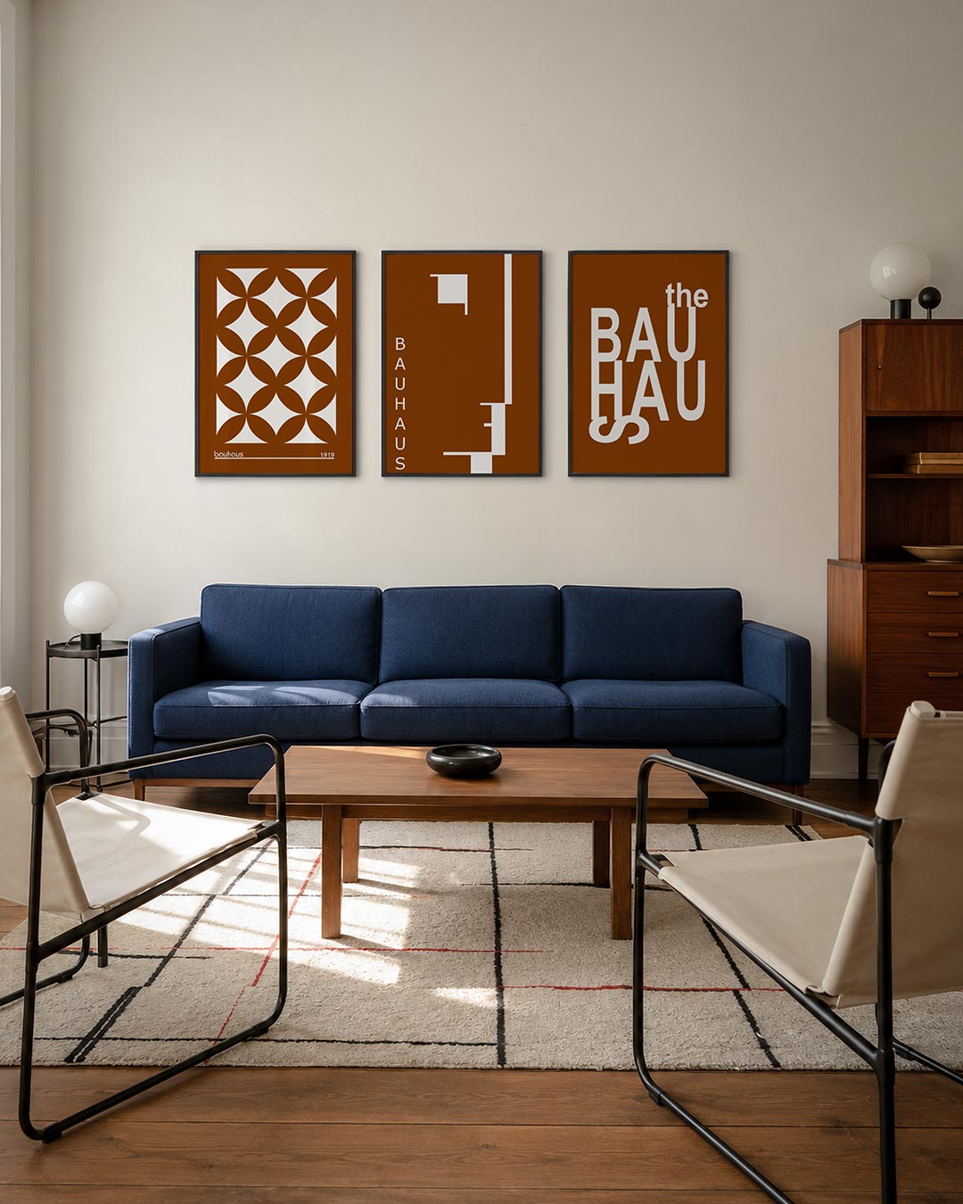 Vormritme en kleur driedelige posterset – deze posterset in drie delen toont een herhalend patroon van overlappende bruine