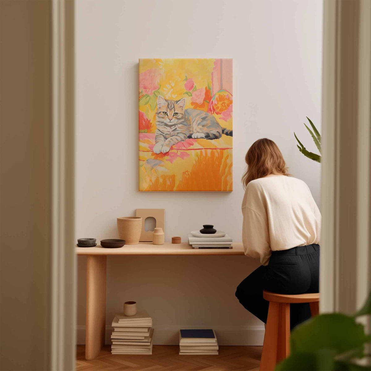 Zomerse Kat in Bloemen – plexiglas kunstwerk als wanddecoratie
