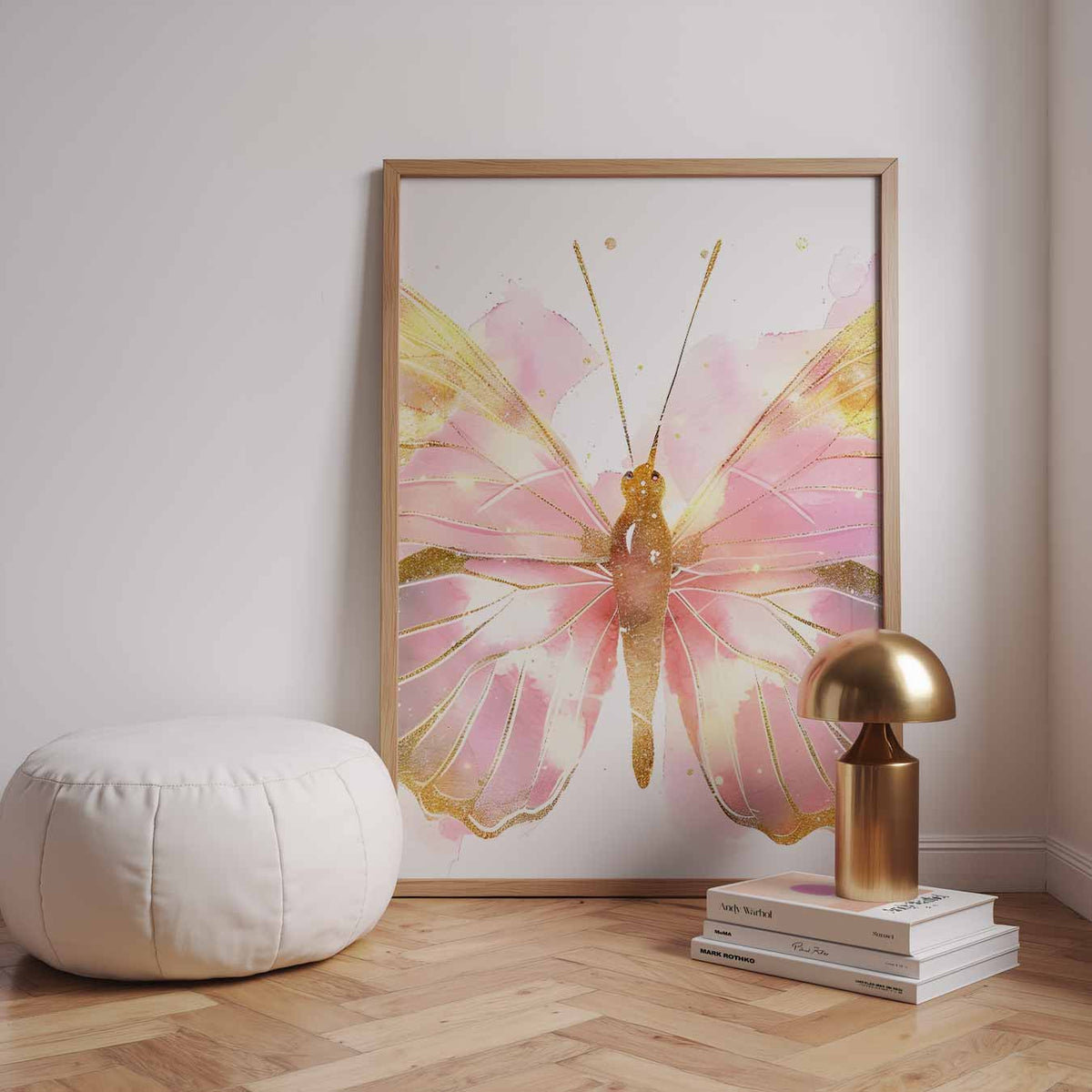 Dromerige Vlinder Met Gouden Accent – urban poster in staand formaat