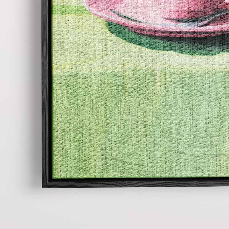 Roze Kopje op Groen Tafellaken – modern portret kunstwerk van WallArtistic