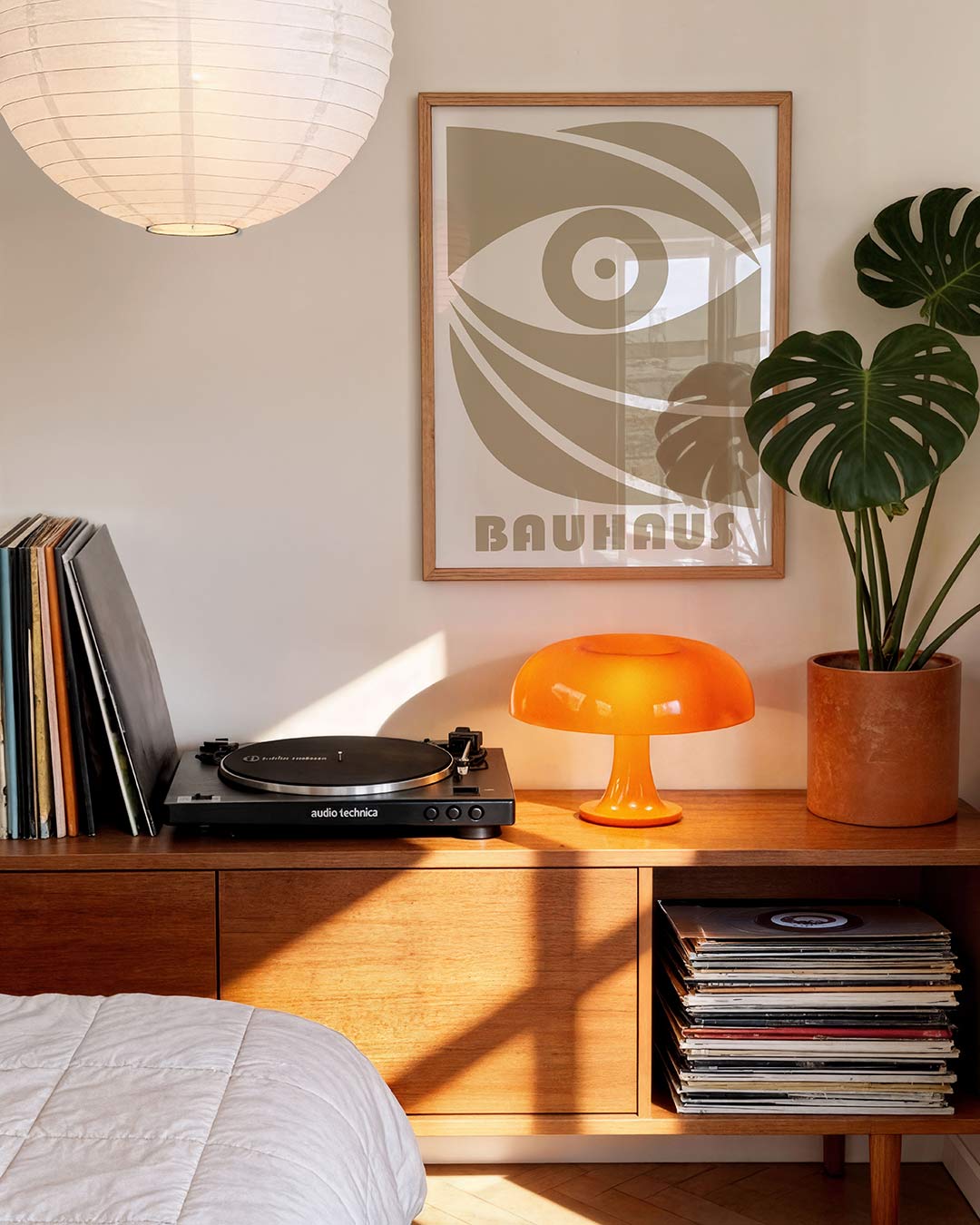 Oogvorm en lijnen – geometrische Bauhaus poster in staand formaat