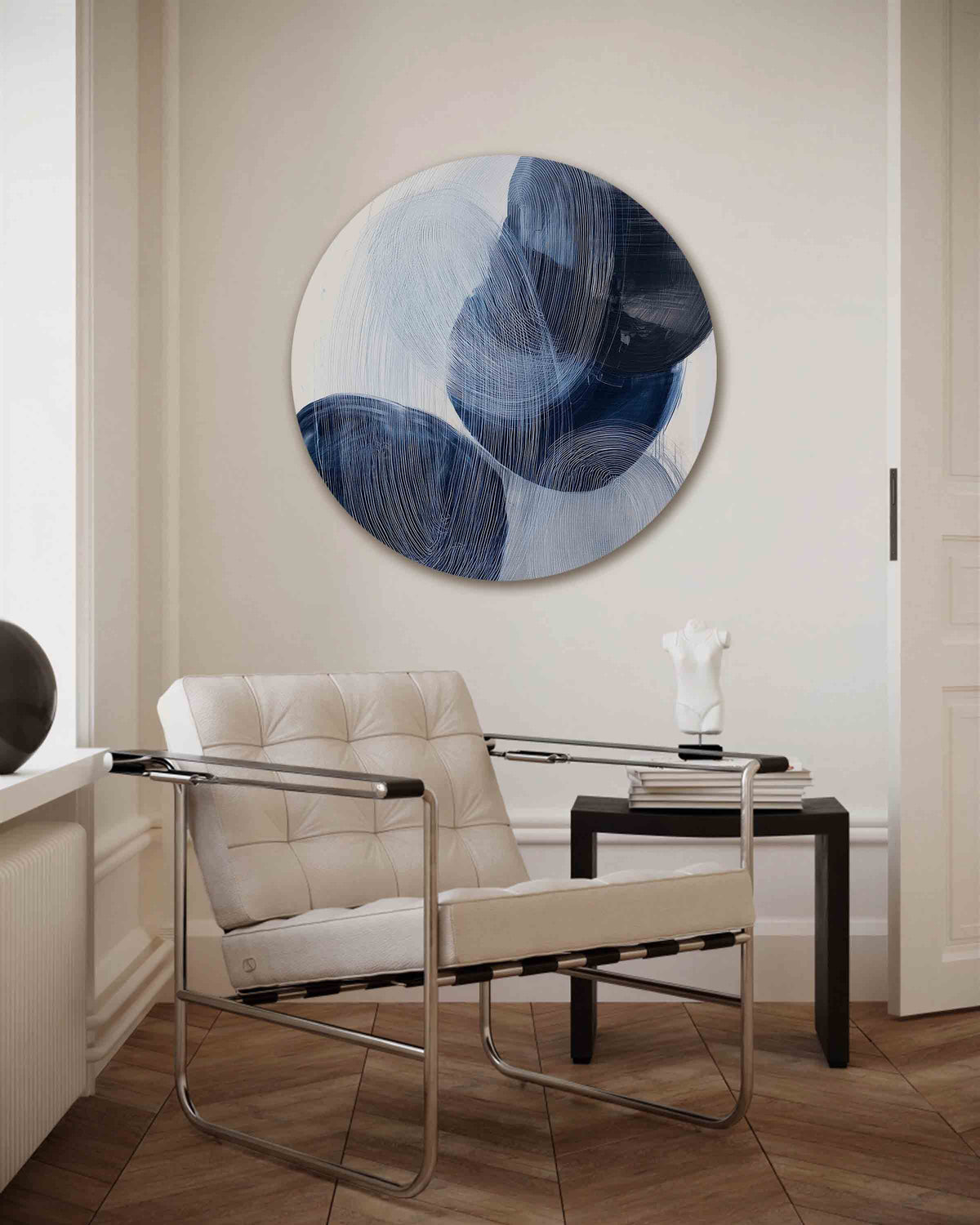 Abstracte blauwe vormen – vrouwelijk portret muurcirkel als wanddecoratie
