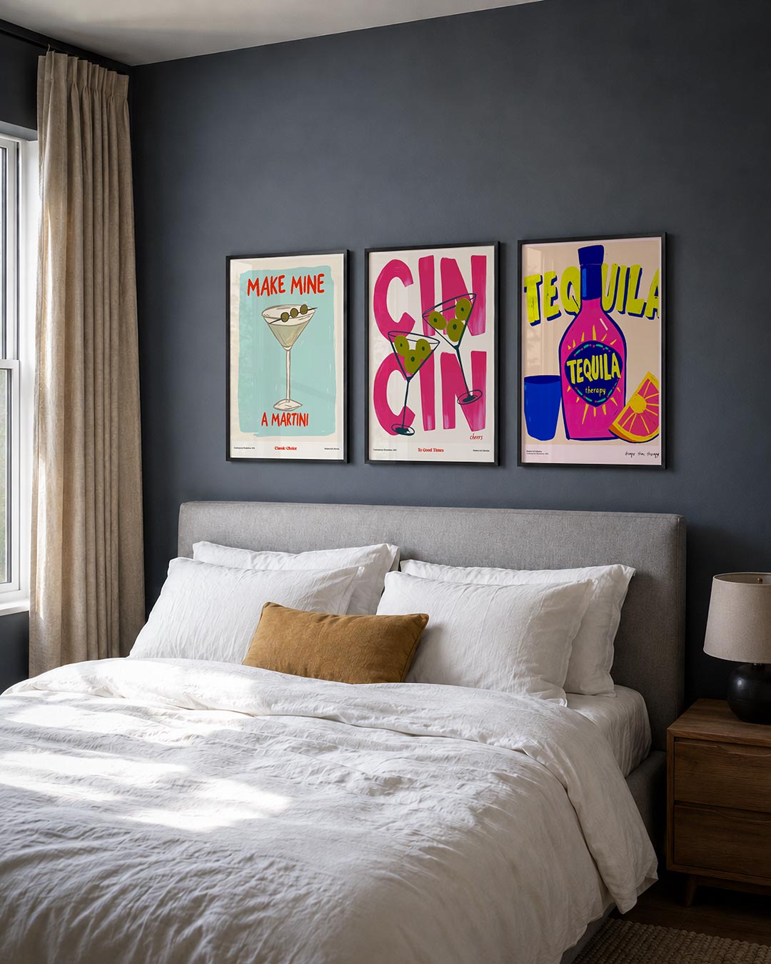 Cocktail illustratie posterset – detailweergave – een compositie met een martiniglas en olijven op een