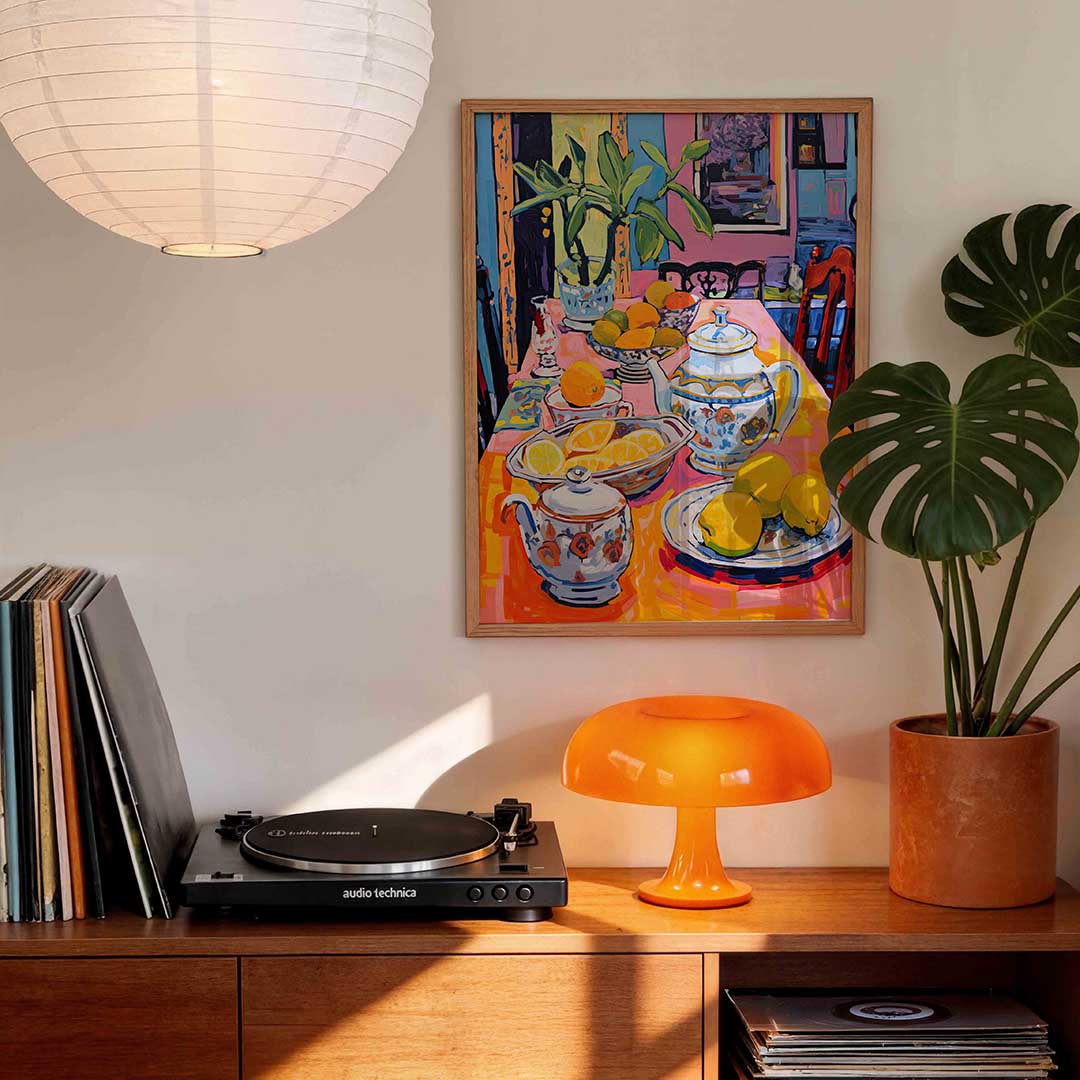 Citrus en theeservies – staande kleurrijke wanddecoratie van WallArtistic