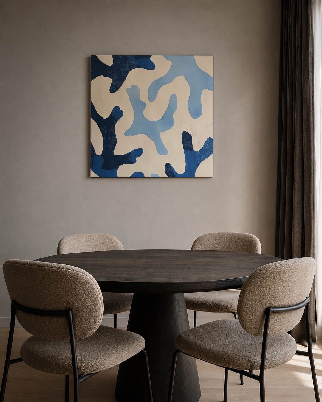 Organische vormen compositie kunstwerk – tweede productweergave – dit kunstwerk toont vloeiende, organische vormen in blauw
