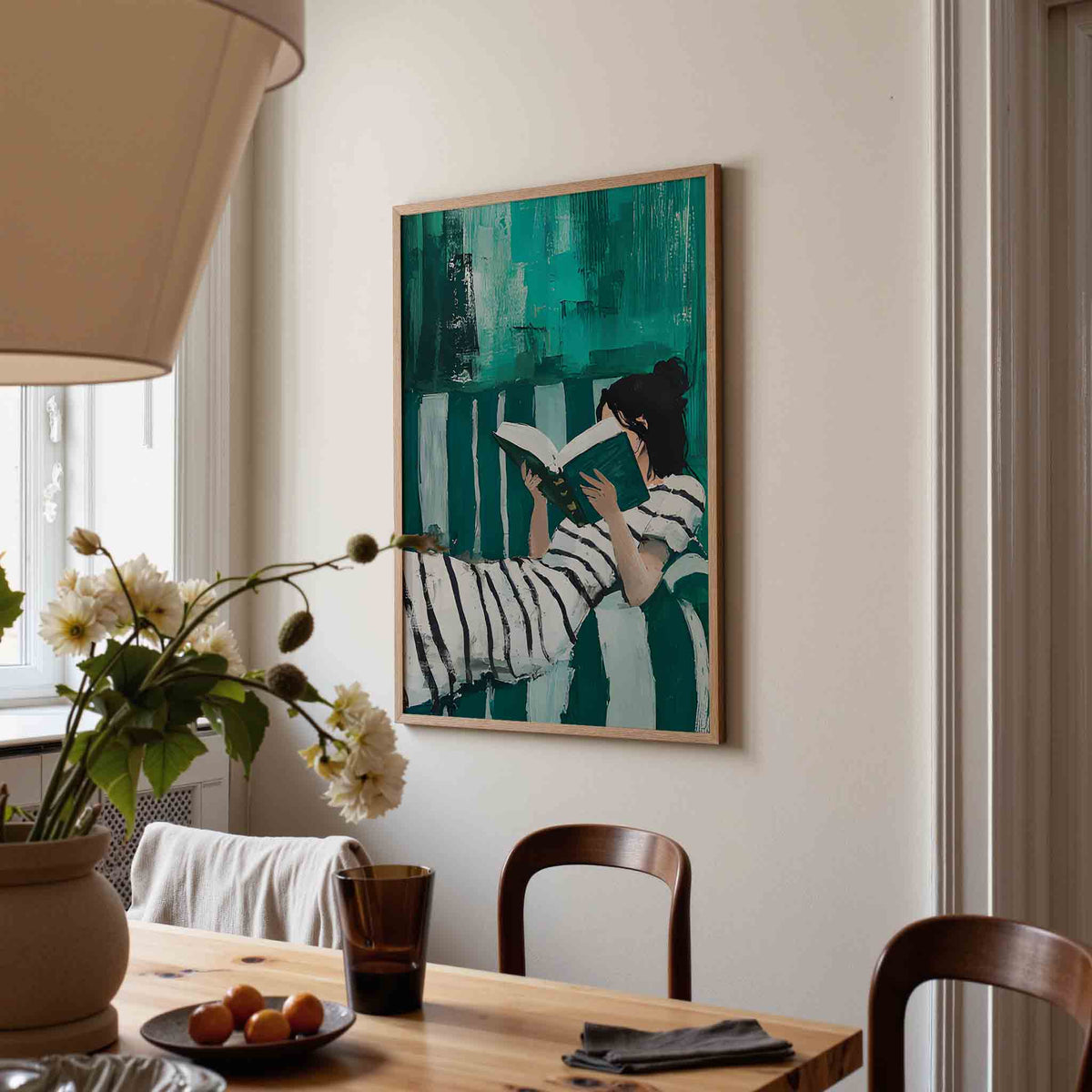 Lezende vrouw – eigentijdse illustratie poster in staand formaat