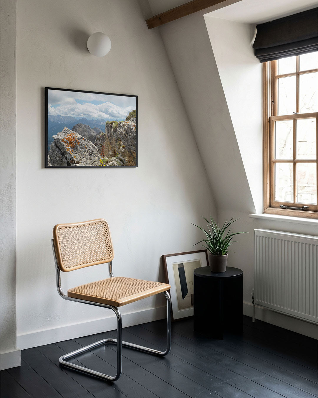 Berglandschap met rotsen poster – tweede productweergave – een indrukwekkend berglandschap met ruige rotsen en een heldere