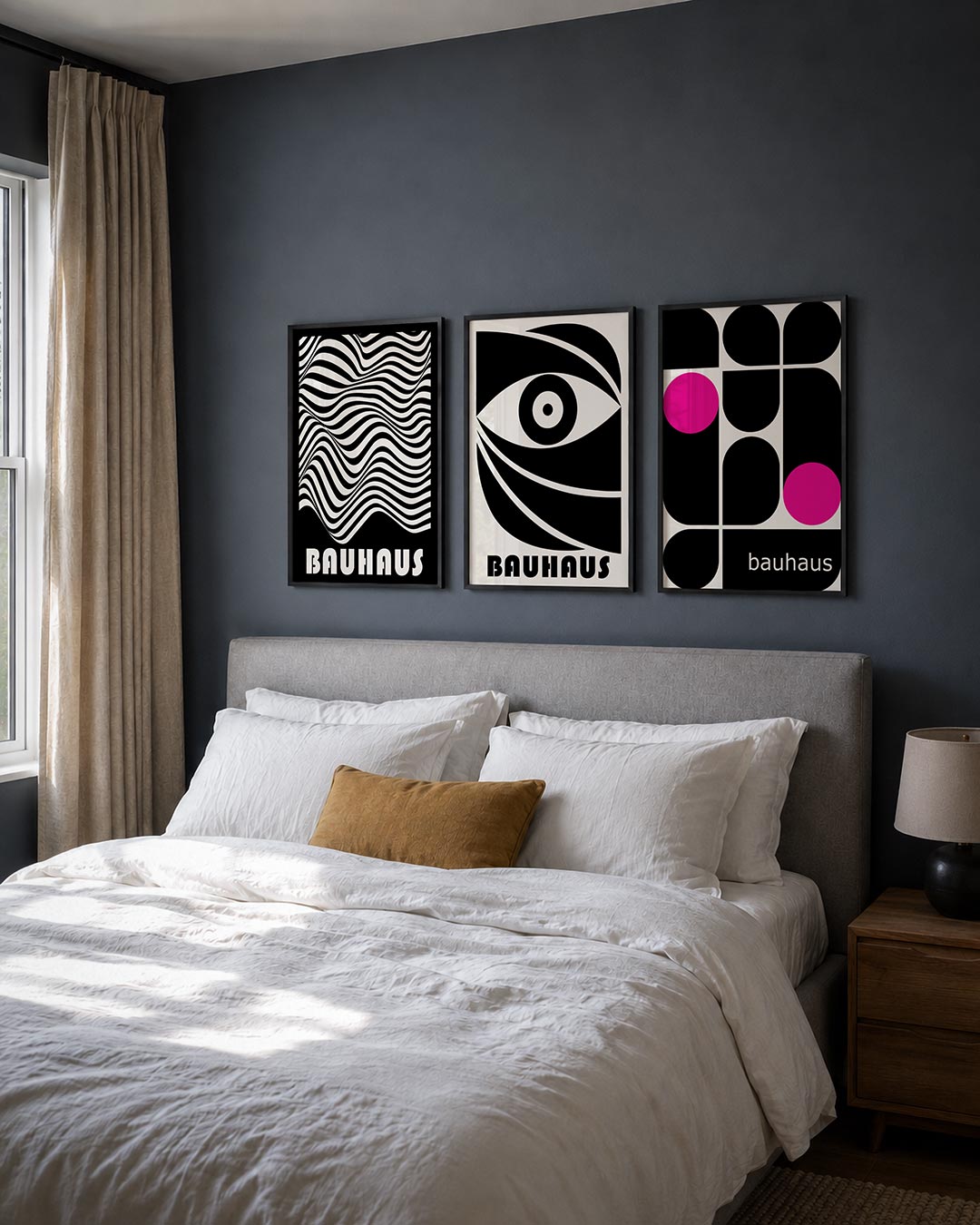 Golvend lijnenspel posterset – derde productweergave – zwart-witte golvende lijnen creëren een hypnotiserend patroon. De