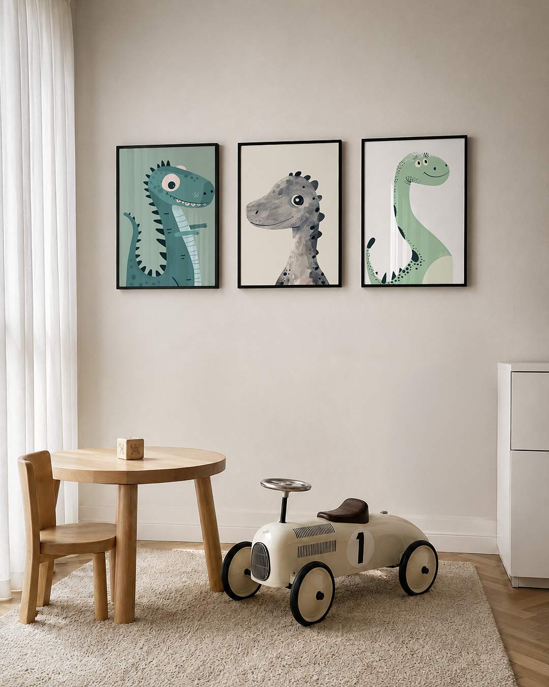 Vrolijke dino posterset – tweede productweergave – een speelse dino met grote ogen en een glimlach
