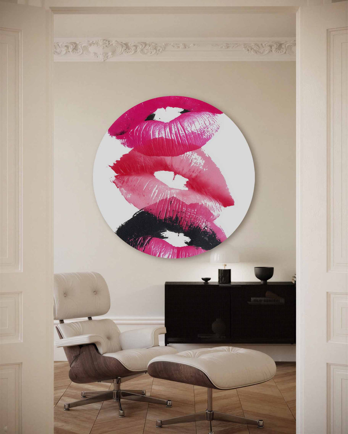 Roze lippen – muurcirkel met kleur en vormen voor aan de muur