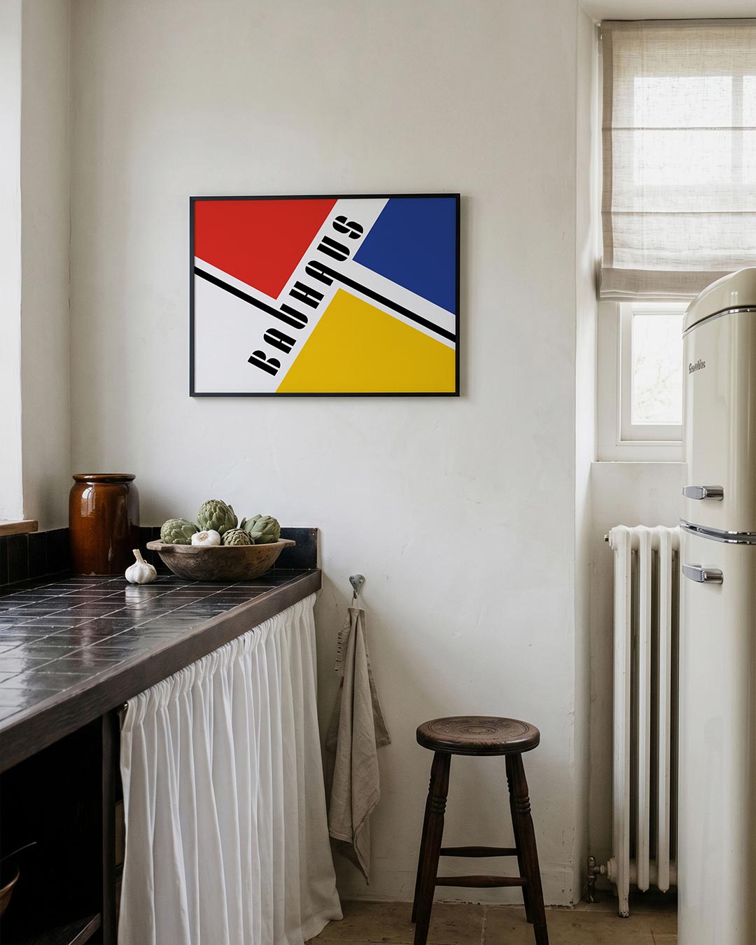 Vorm en kleurvlakken – geometrische poster in Bauhaus-stijl van WallArtistic