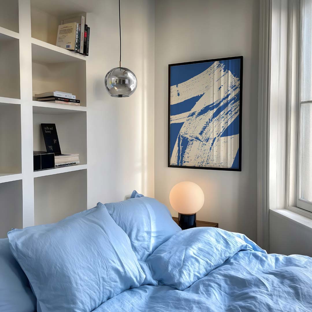 Blauwe Abstracte Borstelstreken – staande kleurrijke abstracte wanddecoratie van WallArtistic