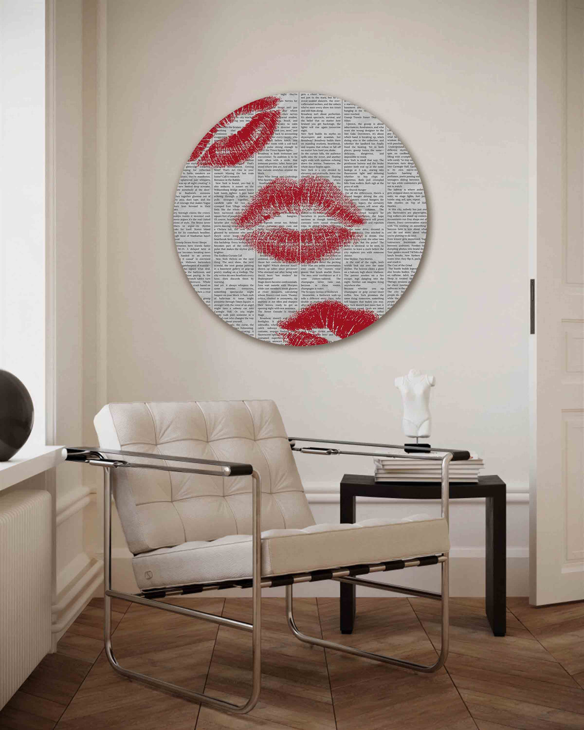 Rode lipafdrukken – Pop Art muurcirkel als ronde wanddecoratie