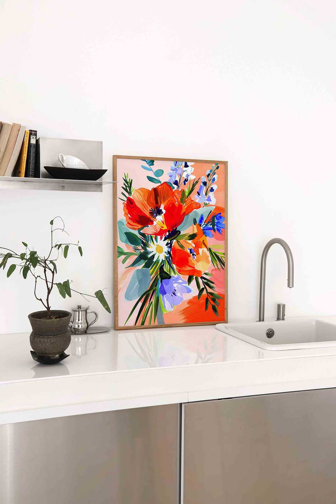 Bloemen in levendige kleuren – staande keuken wanddecoratie van WallArtistic