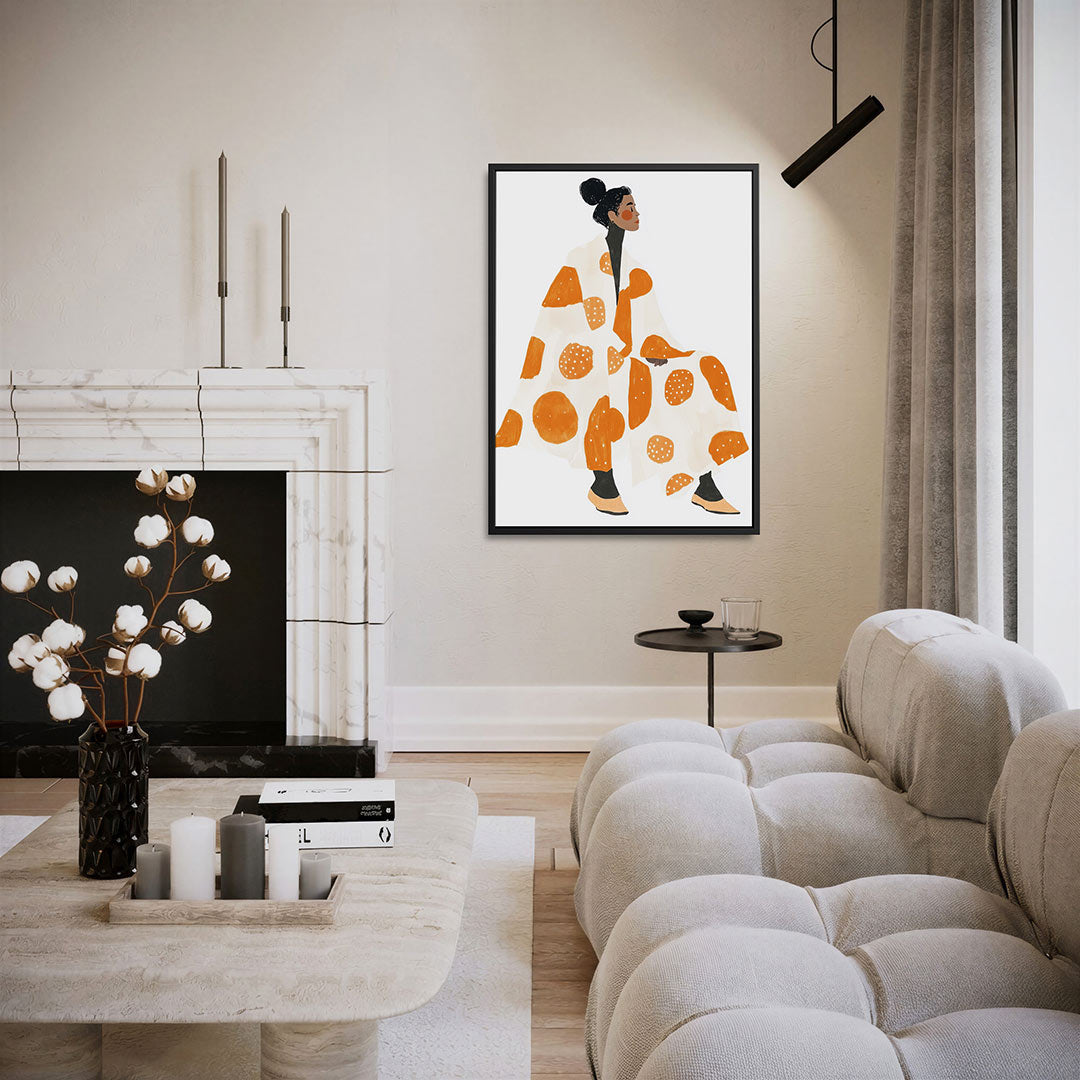 Vrouw in oranje patronen – moderne staande wandkunst