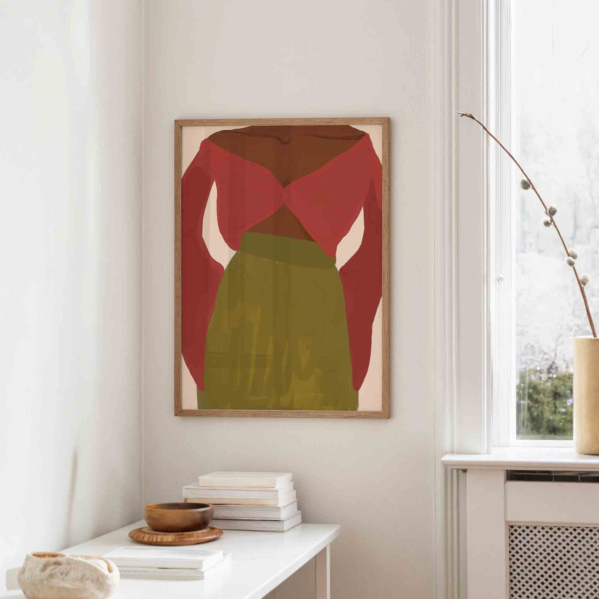 Figuur met rode top – staande hedendaagse wanddecoratie van WallArtistic