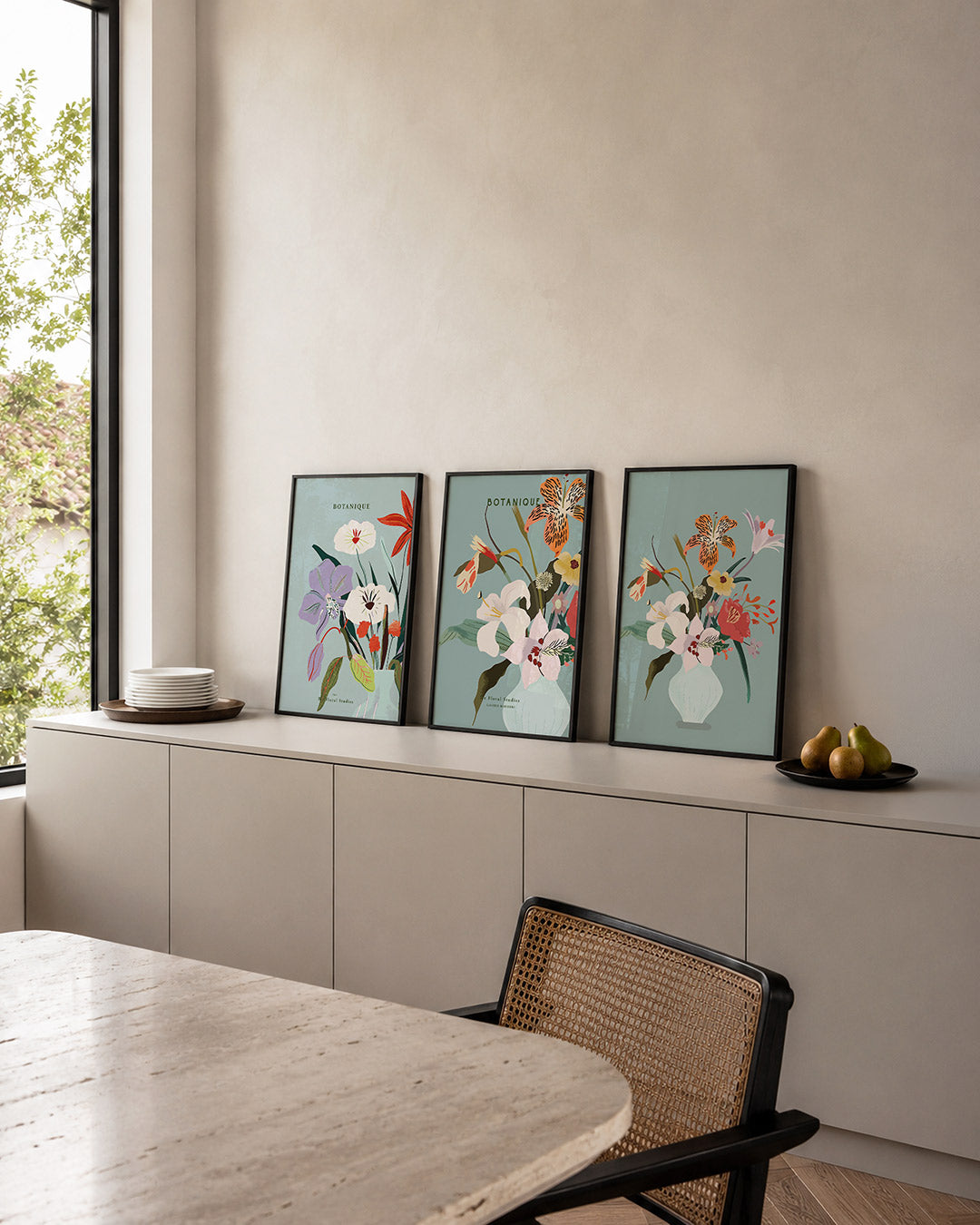 Bloemrijke compositie posterset – detailweergave – deze posterset toont een levendig samenspel van bloemen in