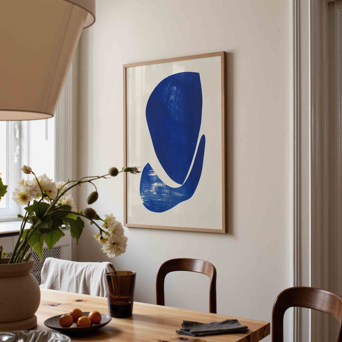 Abstracte blauwe vormen – eigentijdse illustratie poster in staand formaat