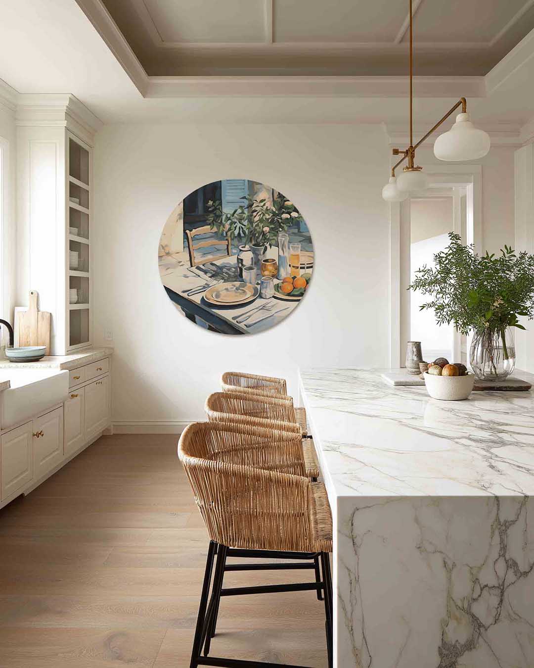 Ontbijttafel met citrusvruchten – abstracte muurcirkel als ronde wanddecoratie