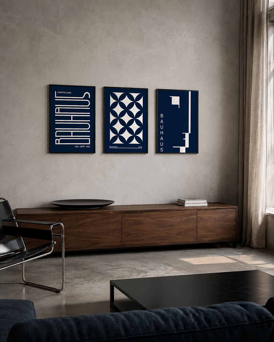 Lijnen en kleurvlakken posterset – tweede productweergave – wit lijnenspel op diepblauwe achtergrond. Rechte en gebogen