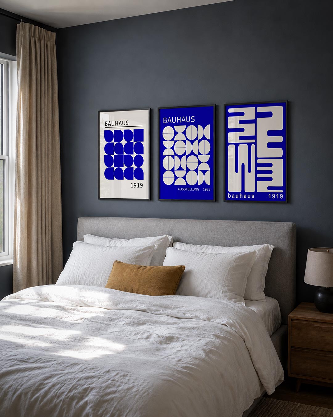 Vorm en kleur posterset – derde productweergave – deze posterset in drie delen toont een speelse combinatie van blauwe halve