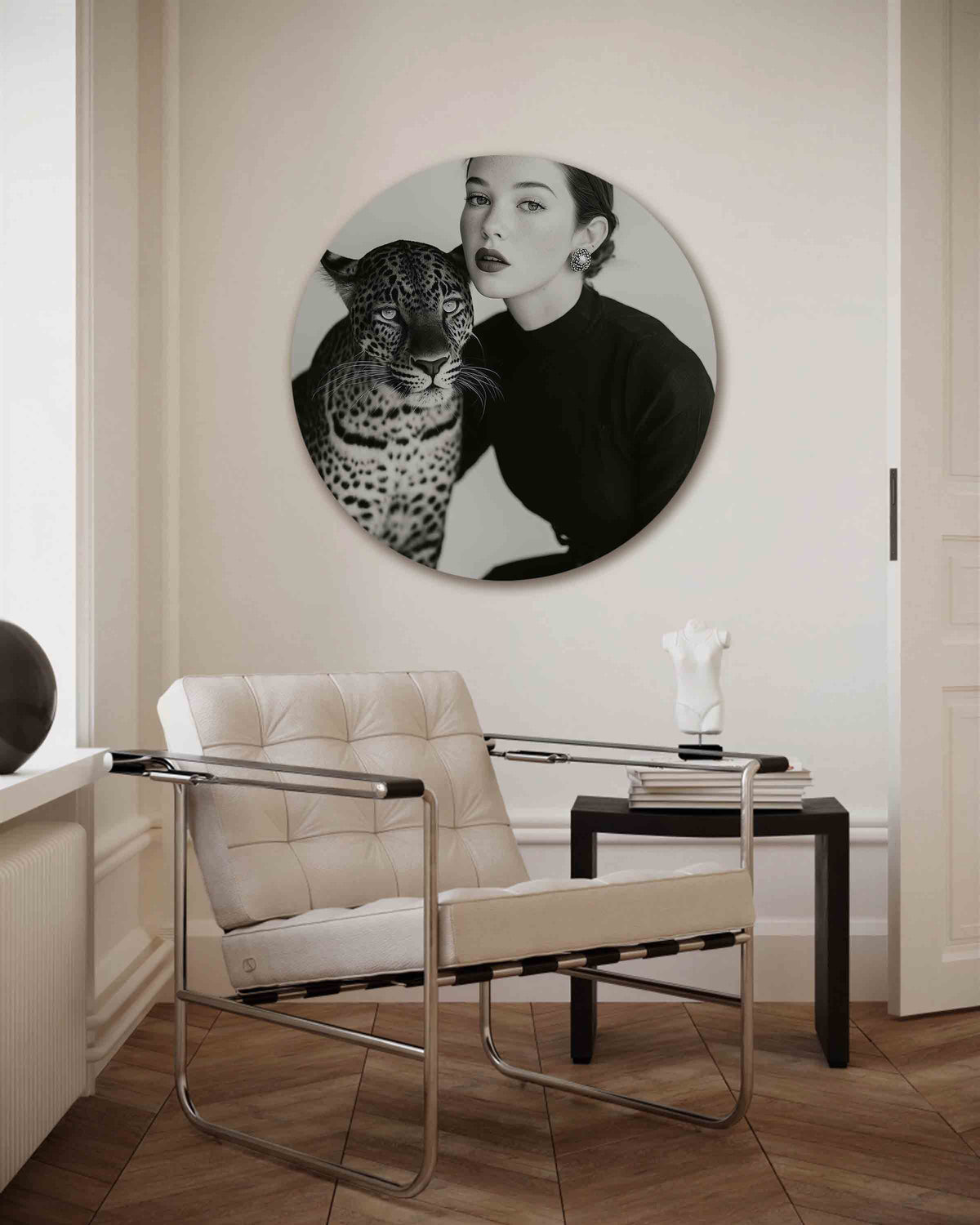 Vrouw en luipaard – Pop Art muurcirkel als ronde wanddecoratie