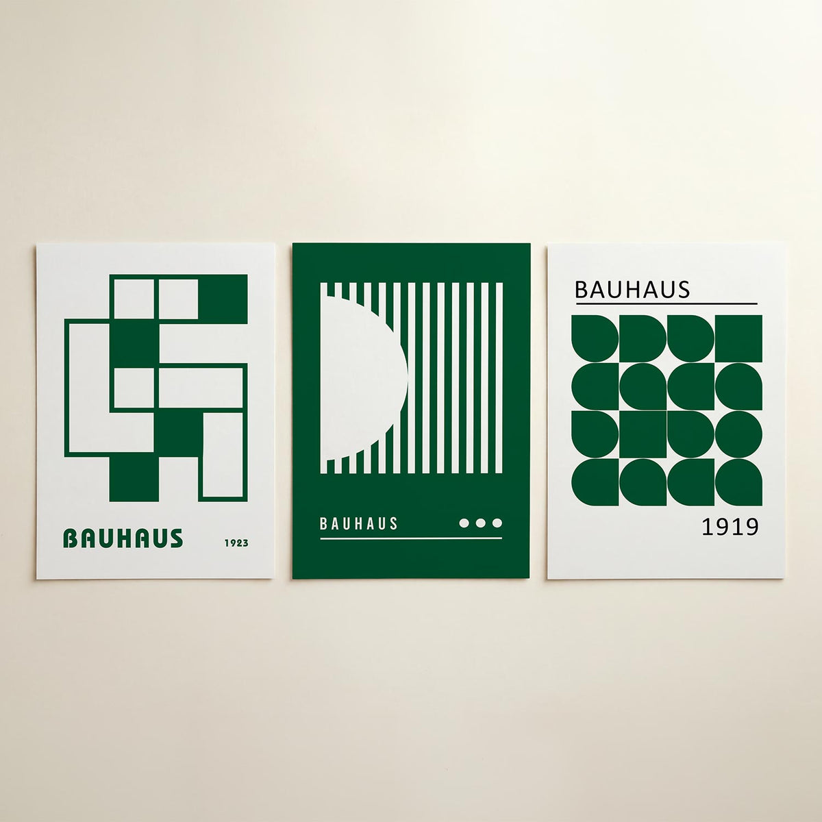Vorm en lijnenspel posterset – detailweergave – deze posterset in drie delen toont een dynamisch spel van groene rechthoeken