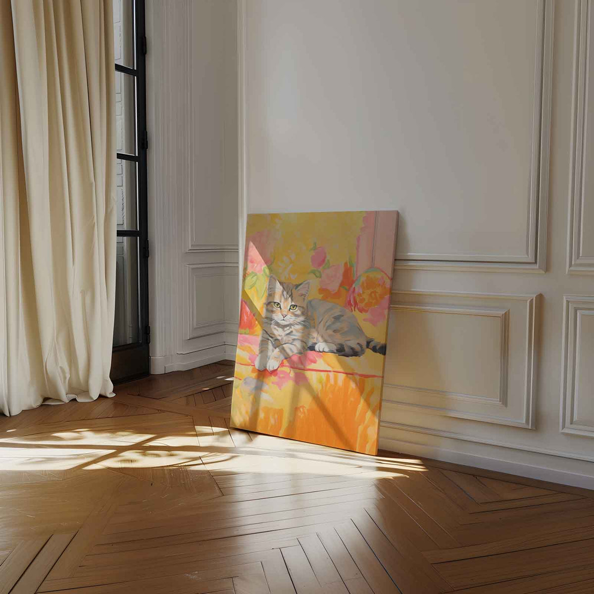 Zomerse Kat in Bloemen – staand kunstwerk voor modern interieur