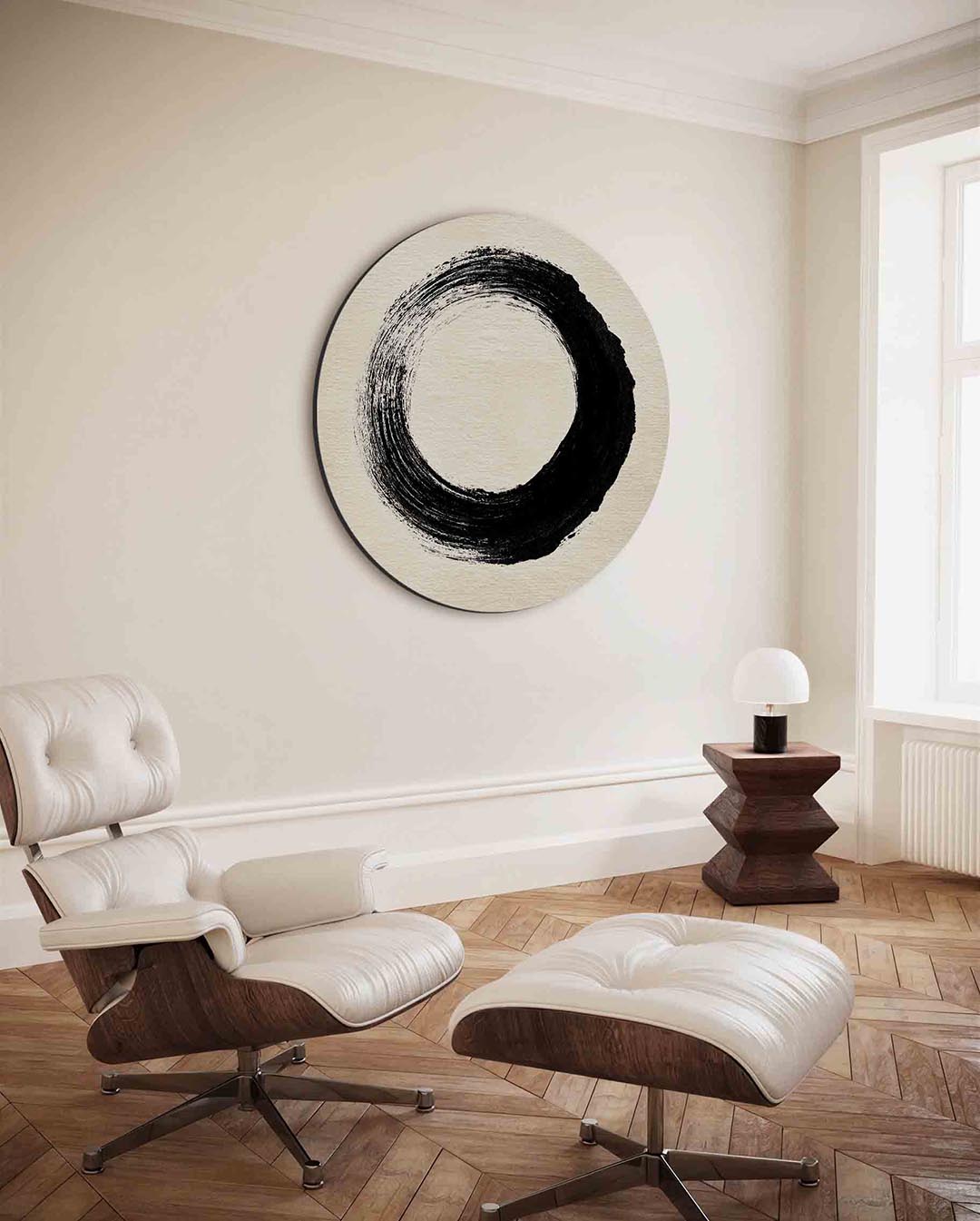Zwarte penseelstreek – moderne ronde wanddecoratie met vrouwelijk portret