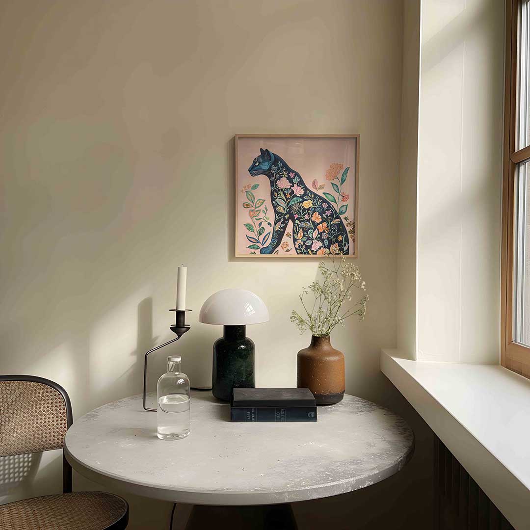 Kat met bloemen – dieren poster in vierkant formaat