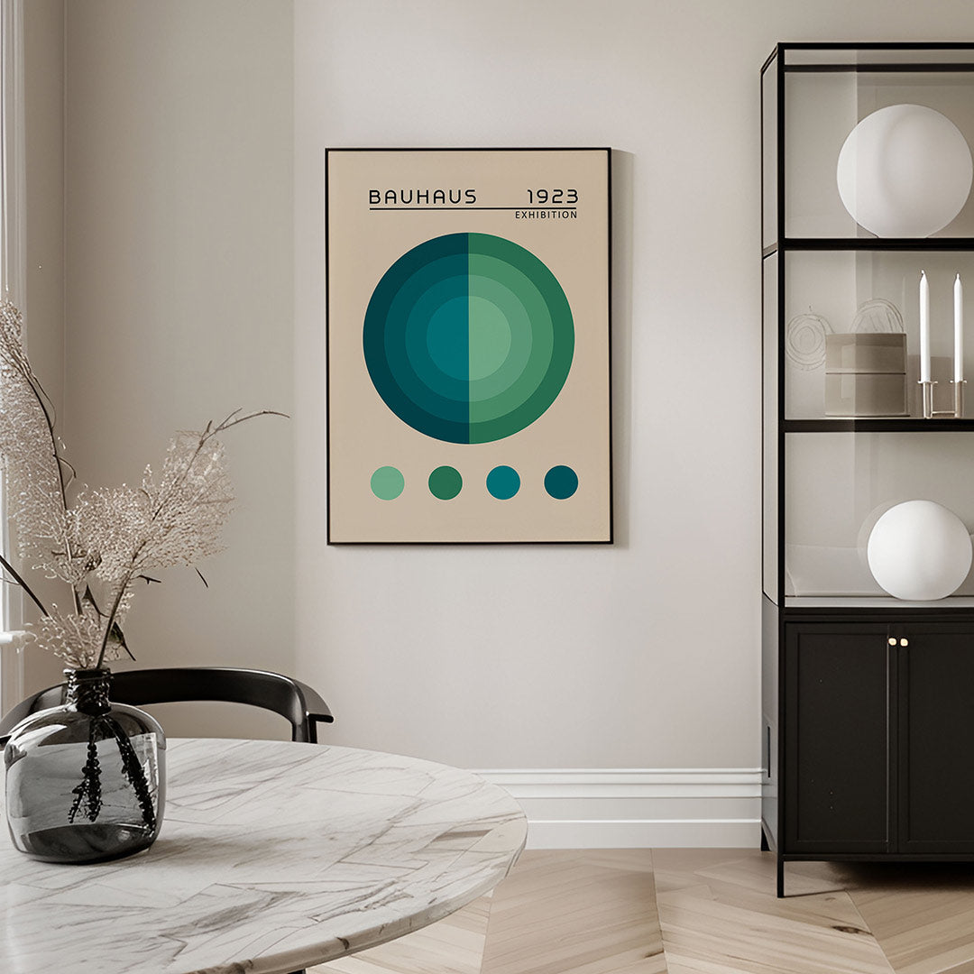 Cirkelvormen en lijnen – geometrische Bauhaus poster in staand formaat