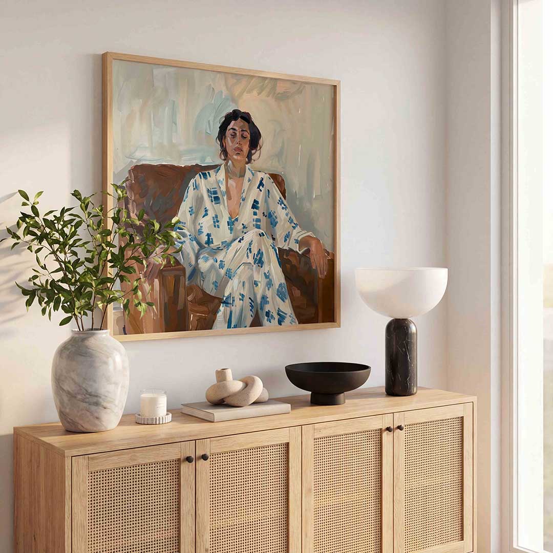 Vrouw in stoel – kunst en design poster in vierkant formaat