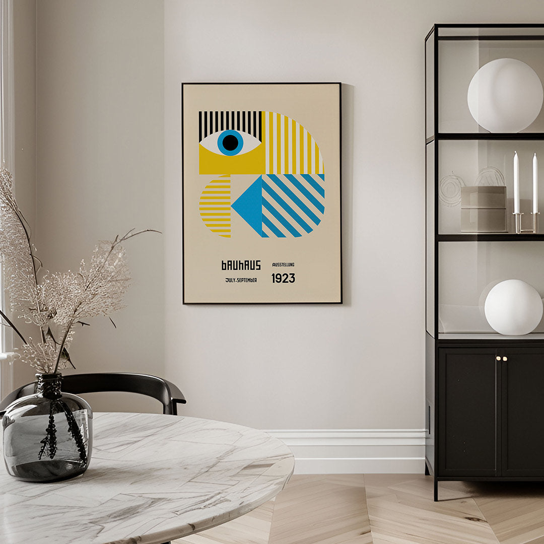 Vorm en kleurvlakken – geometrische Bauhaus poster in staand formaat