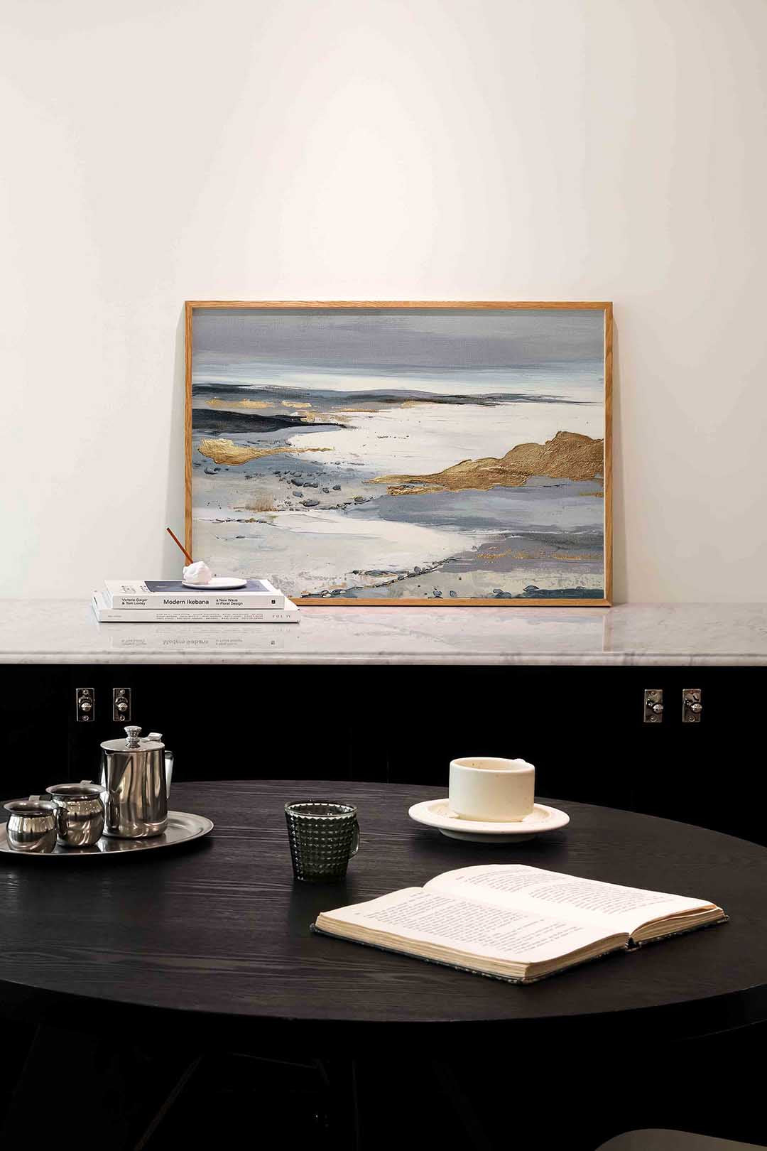 Gouden en grijze landschapsweergave – abstracte poster in liggend formaat