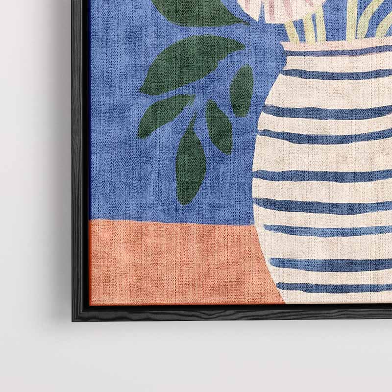 Stralende Bloemen in Gestreepte Vaas – staand kunstwerk voor modern interieur