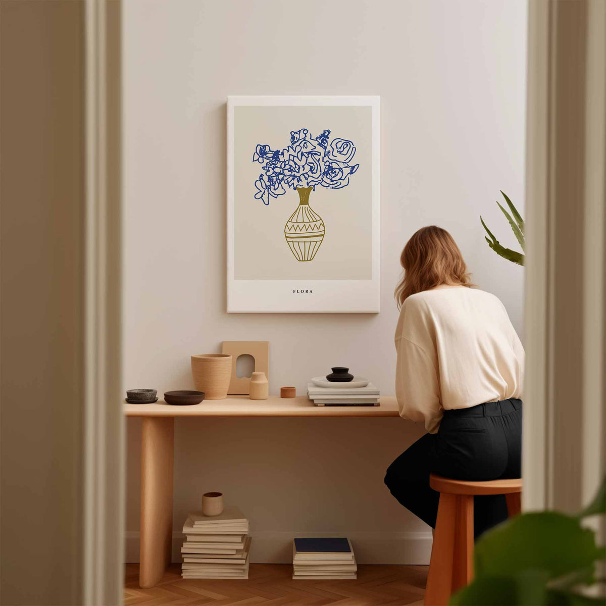 Kleurrijke Bloemen in Elegante Vaas – modern portret kunstwerk van WallArtistic