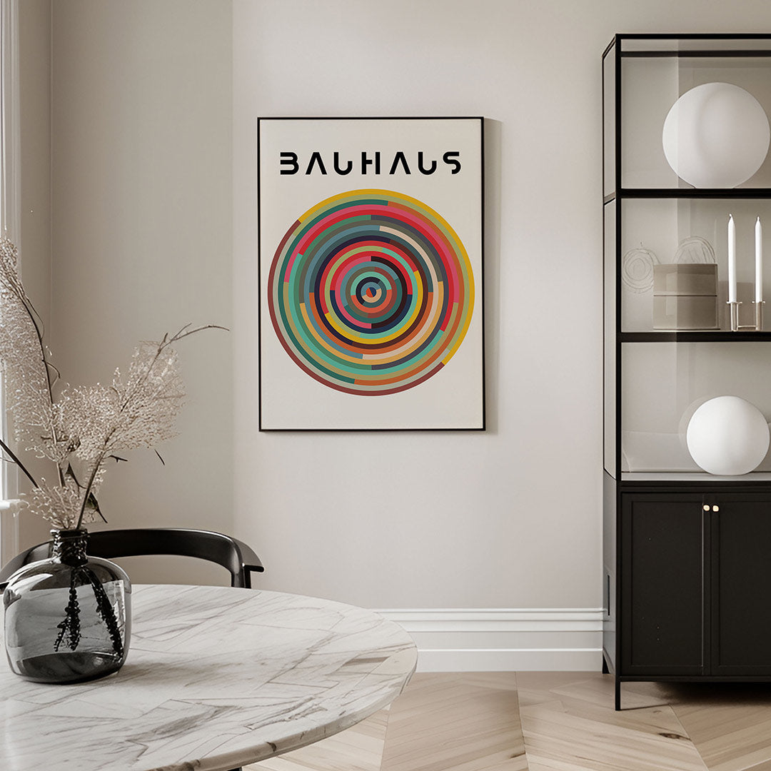 Cirkelvormen en kleur – geometrische Bauhaus poster in staand formaat