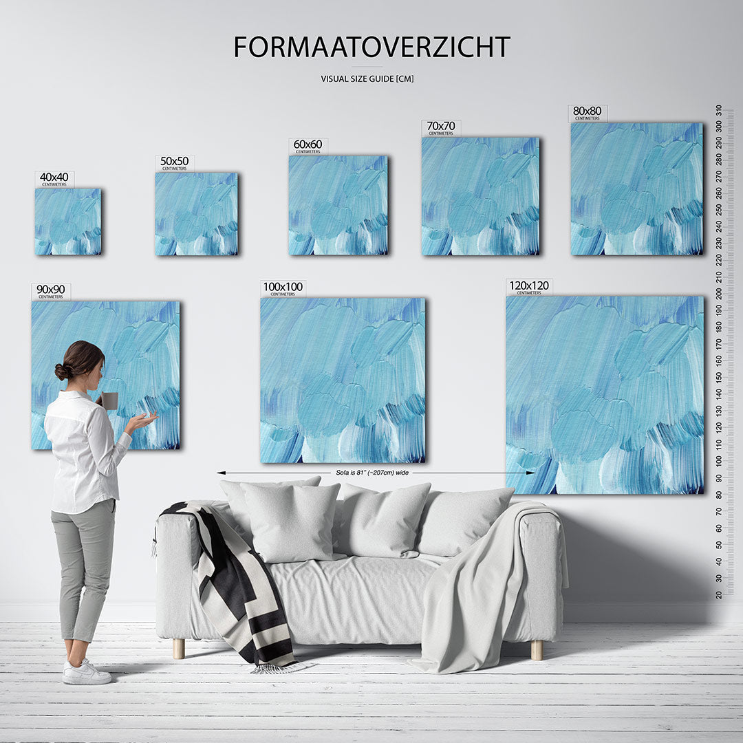 Vloeiende blauwe bewegingen kunstwerk – dit werk toont vloeiende penseelstreken in verschillende tinten blauw, met subtiele