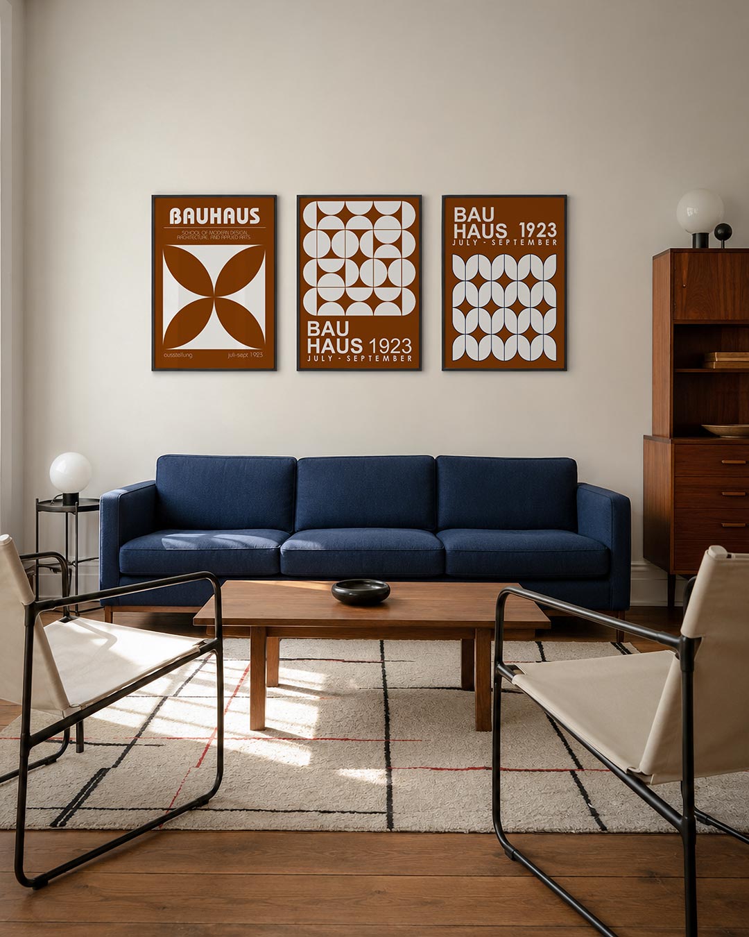 Vorm en balans driedelige posterset – deze posterset in drie delen toont een harmonie van bruine en witte kleurvlakken. De