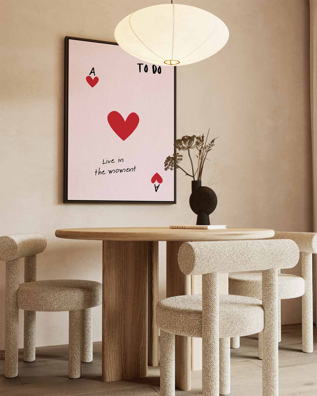 Speelse Hartenkaart Inspiratie – kunstwerk met zwarte baklijst