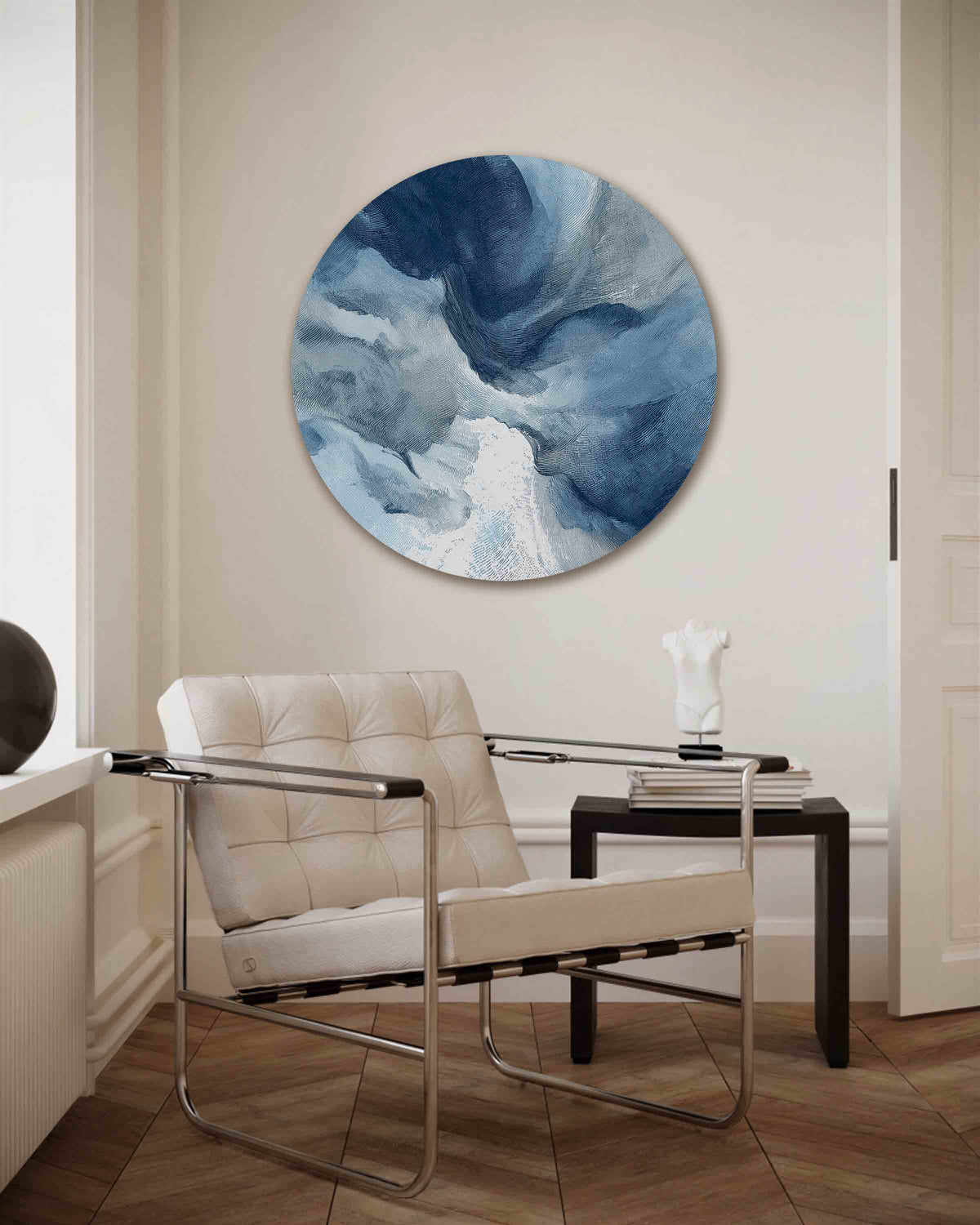 Abstracte blauwe vormen – vrouwelijk portret muurcirkel als wanddecoratie