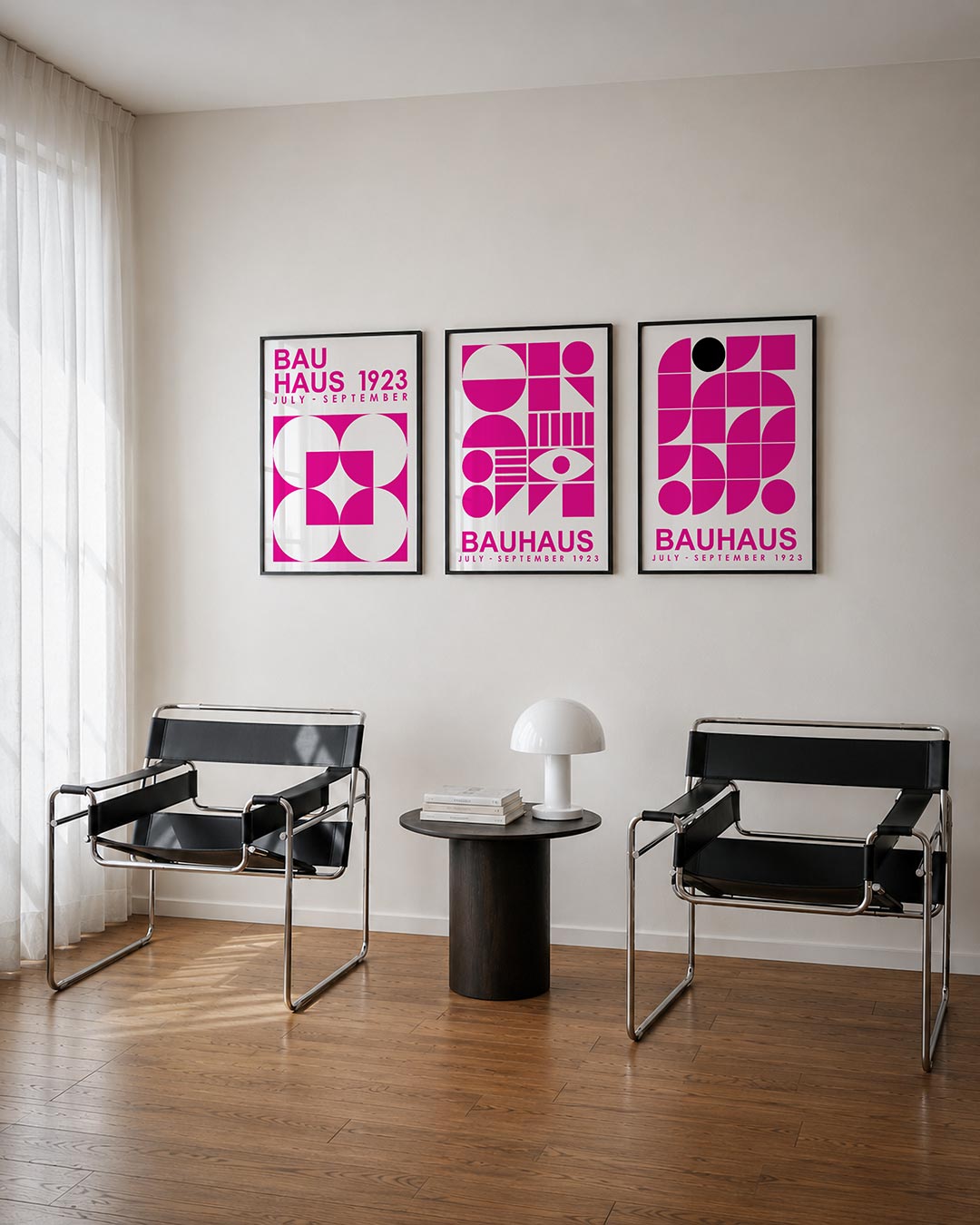 Kleur en vormen posterset – tweede productweergave – deze posterset in drie delen speelt met felle roze en witte
