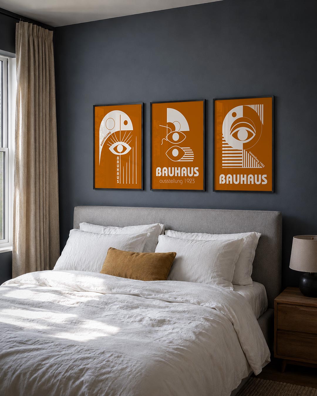 Oog en lijnen posterset – derde productweergave – deze posterset in drie delen toont een opvallend wit oog met stralen op een
