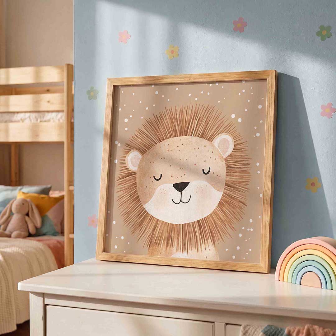 Slapende leeuw – speelse wandkunst als vierkante kinderposter