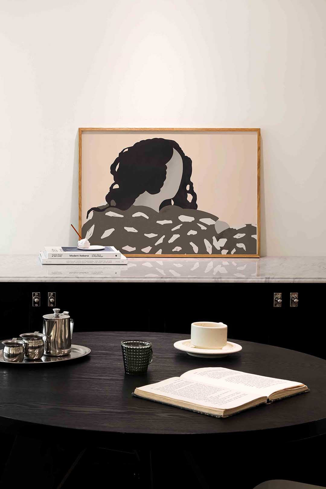 Figuur met donkere haren – portret poster in liggend formaat