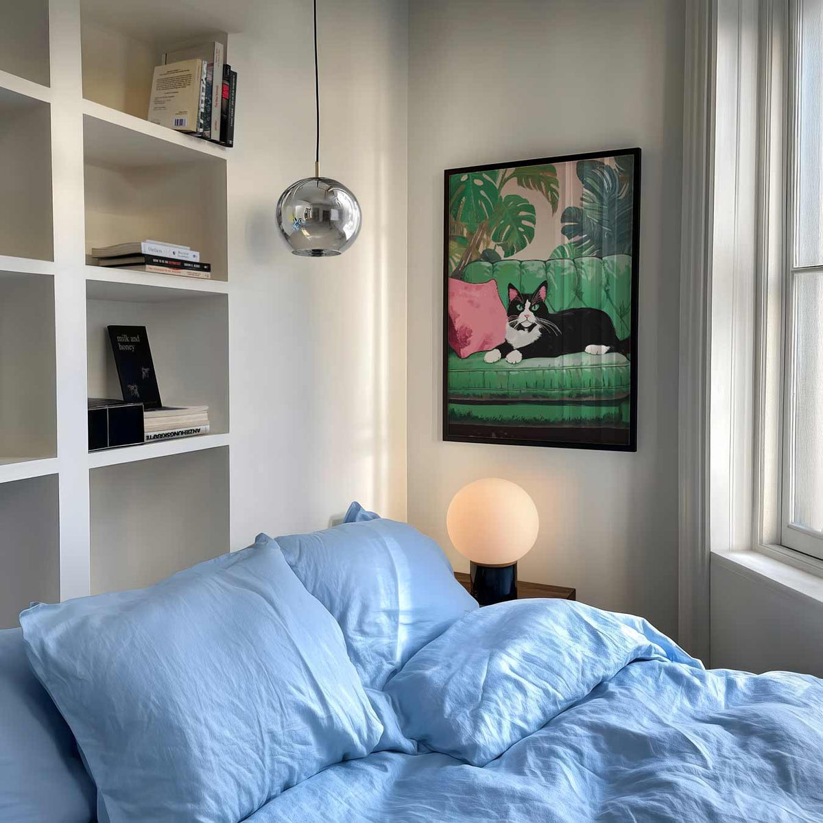 Kat op de Bank – staande muurposter met dierenthema