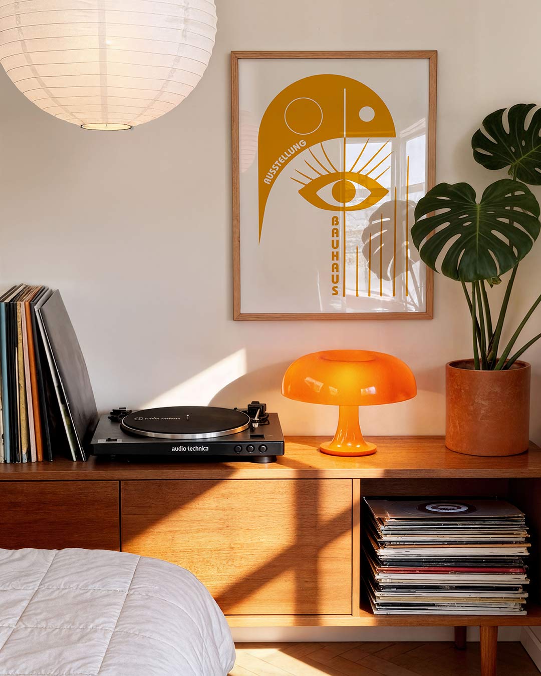 Oog en lijnen – geometrische Bauhaus poster in staand formaat