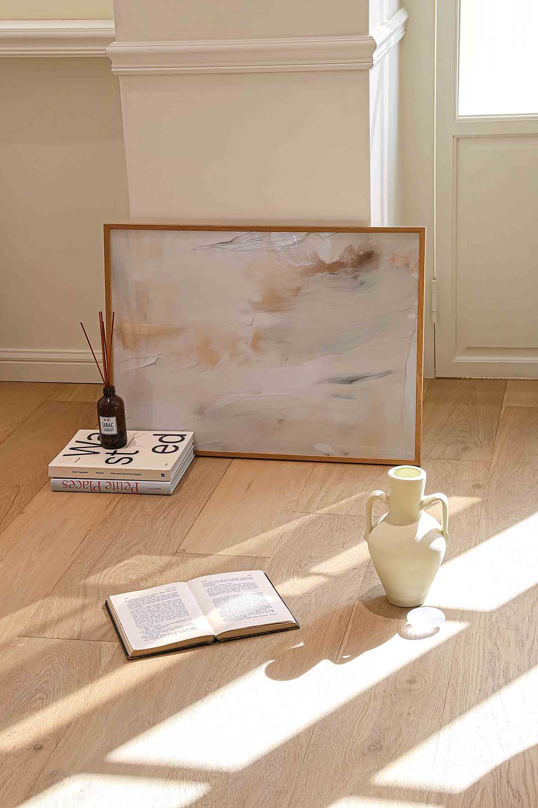 Abstracte beige en witte – liggende abstracte wanddecoratie van WallArtistic