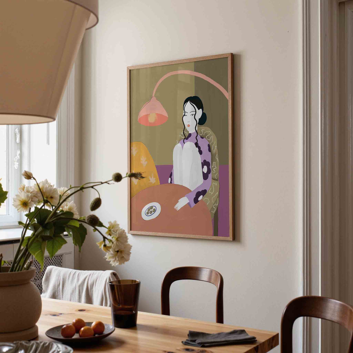Vrouw met lamp – eigentijdse illustratie poster in staand formaat