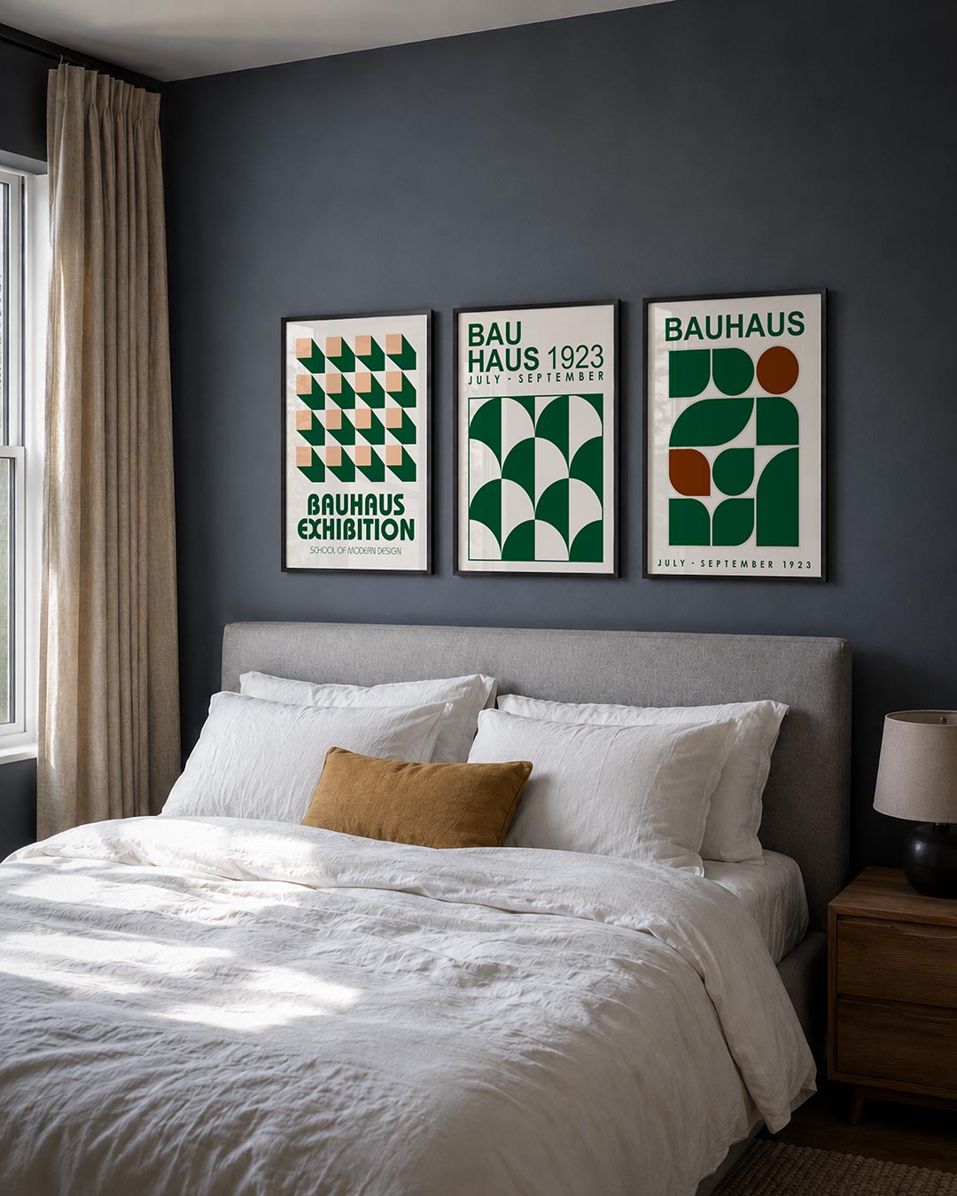 Vorm en schaduw posterset – derde productweergave – deze posterset in drie delen toont een ritmisch patroon van roze
